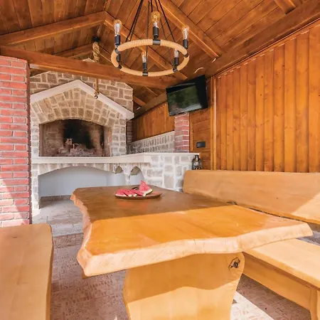 Lovely In Krk With Kitchen Holiday home Vrh (Krk)