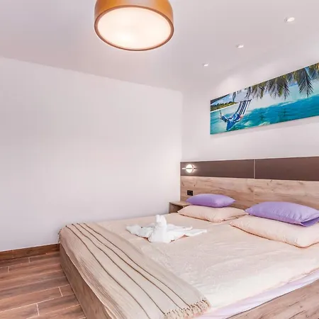 Holiday home Lovely In Krk With Kitchen *